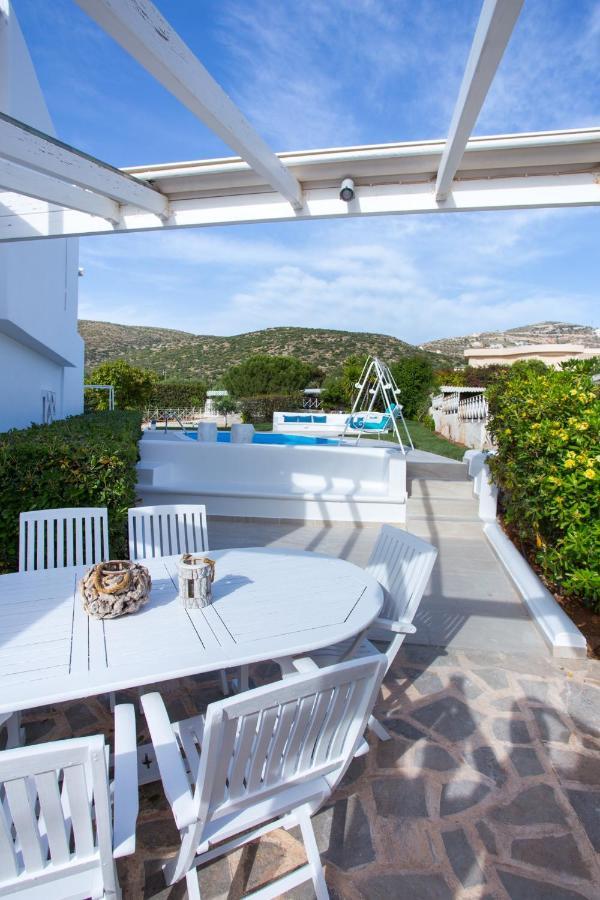 Sarwnisland Villa